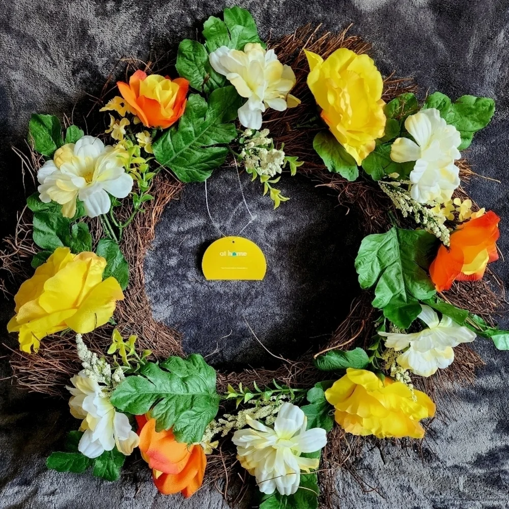 NWT spring summer blooming floral Rose Daisy Greenery leaves door wreath